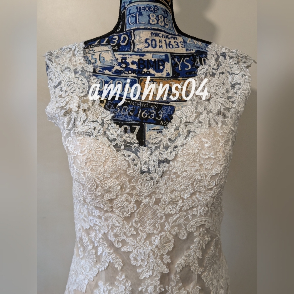 Maggie Sottero 'Melanie' Lace Bridal Gown NWT - Picture 9 of 13